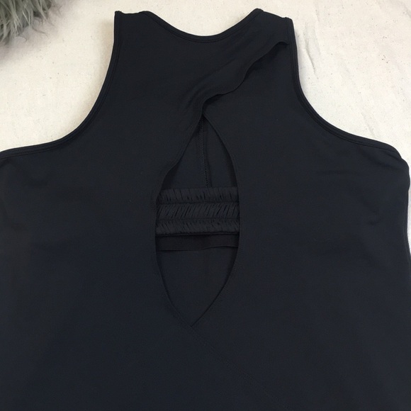 Fabletics Tinley high neck Performance Tank - Picture 5 of 8